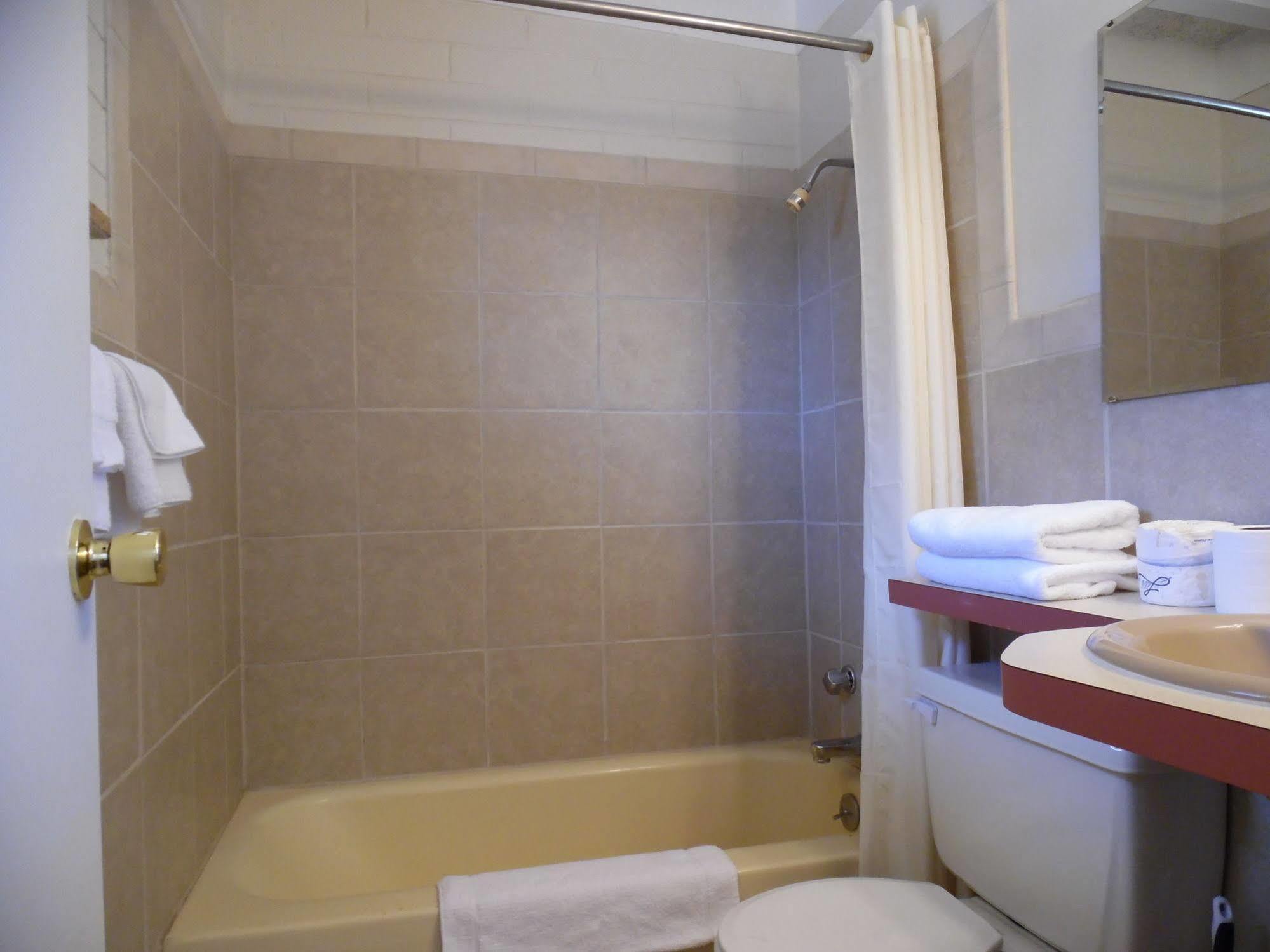Budget Host Inn Fort Collins Extérieur photo